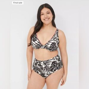 Plus Size Underwire Plunge Bikini Top & Matching Bottoms